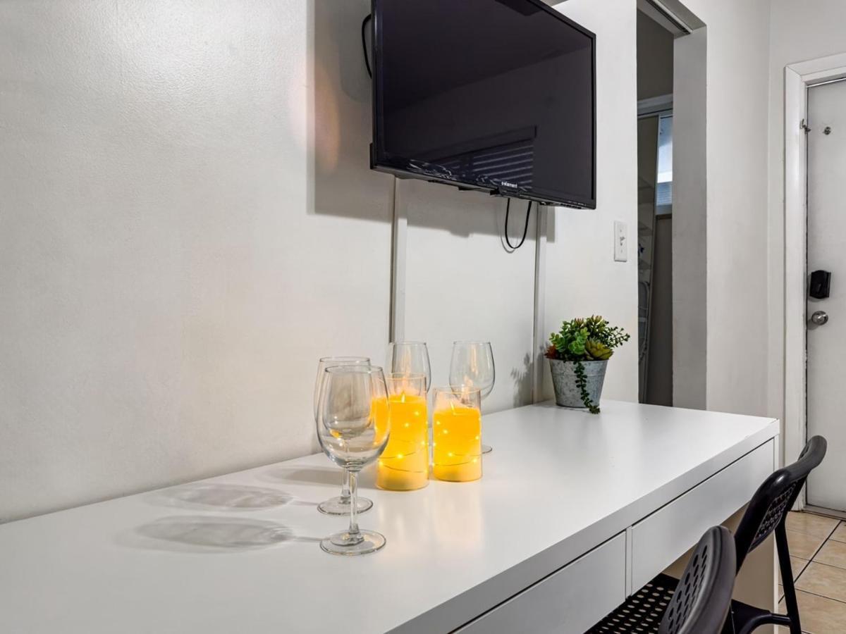 Luxe 2Br1Bath South Beach 1 Min Walk From Ocean Miami Beach Extérieur photo